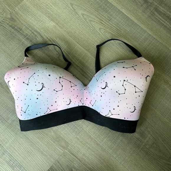 Wear Everywhere Wireless Lightly Lined Bra - Picture 1 of 5